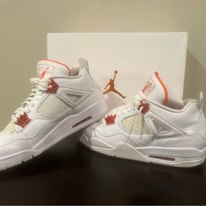 Jordan 4 Metallic Orange